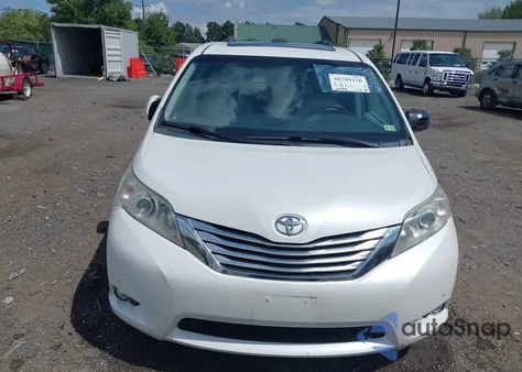 2011 Toyota Sienna Limited V6 z USA, uszkodzony, nr VIN 5TDYK3DC7BS042541